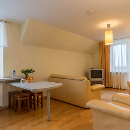 Alpesi faház Marjo Z Basenem