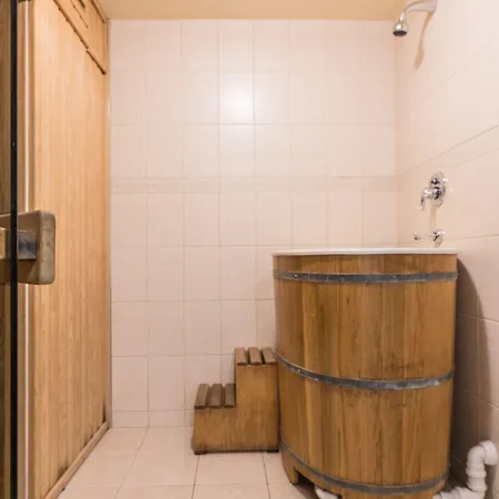 Alpesi faház Marjo Z Basenem *