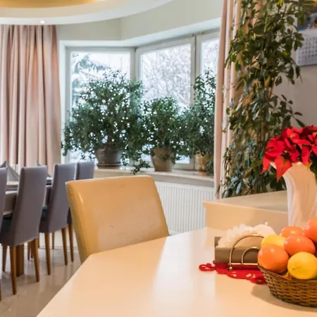 Marjo Z Basenem * Kościelisko