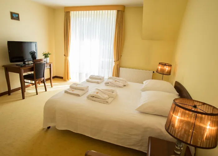 Marjo Z Basenem * 考斯赛力克