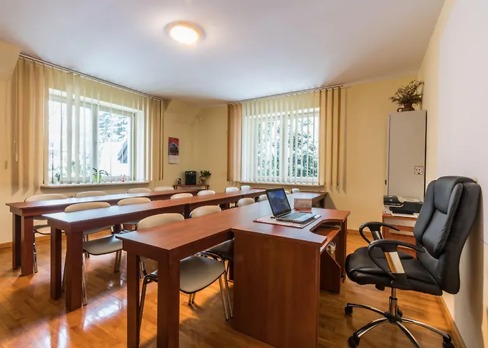 Marjo Z Basenem 木屋