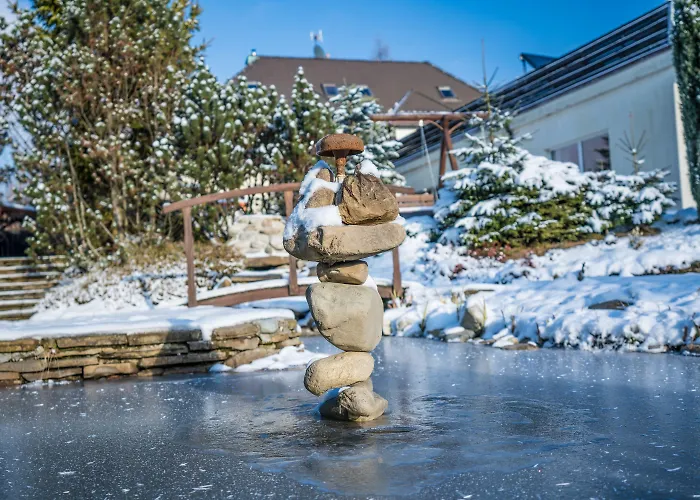 Marjo Z Basenem 木屋 *