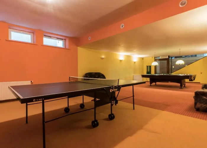 木屋 Marjo Z Basenem