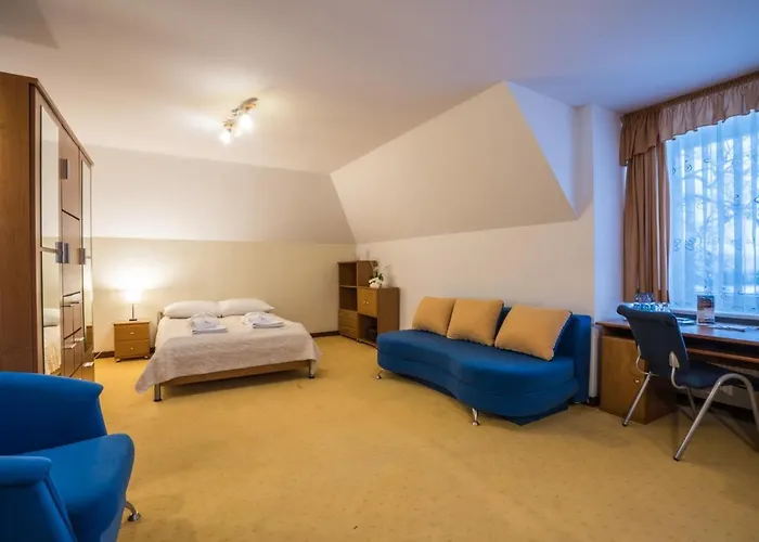 木屋 Marjo Z Basenem