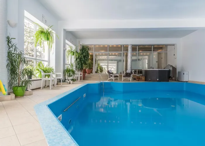 木屋 Marjo Z Basenem 考斯赛力克